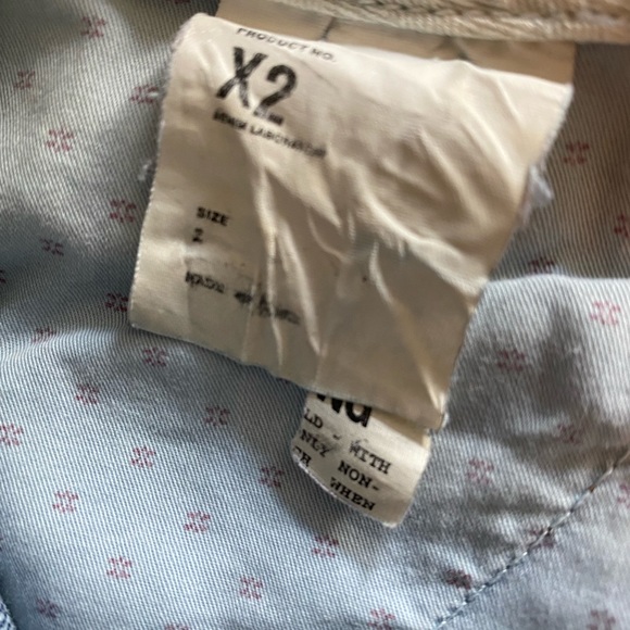 X2 DENIM LABORATORY Distressed Denim Skirt. Size: 2 - Picture 6 of 6